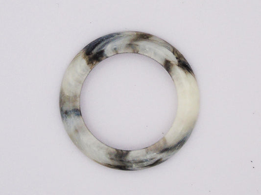 Gucci Marble White and Grey Bezel