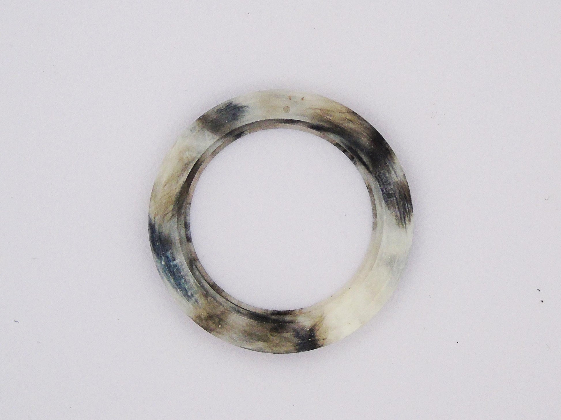 Genuine Gucci Marble Grey  Bezel – Rare Find for Gucci Change Bezel Watches ( Fits Gucci 1100 and Gucci 11/12 models) - Gems Forgotten 