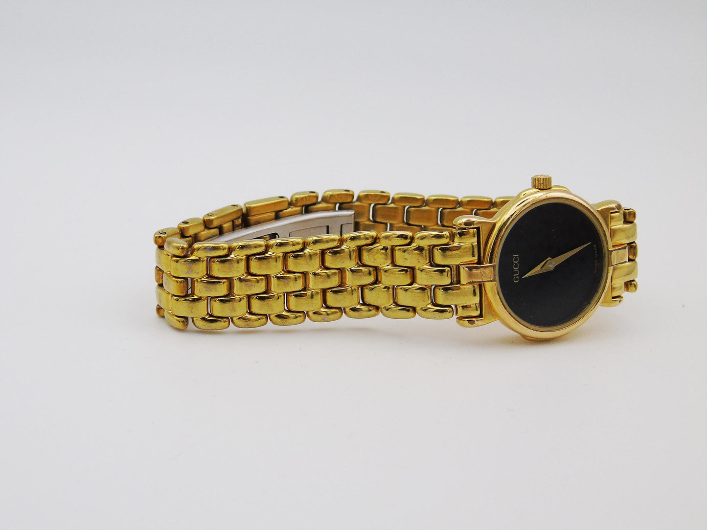 Gucci 3400L Watch – Gold Plated, Black Dial, Swiss Quartz, 15.5cm Bracelet, Comes with Box, Keeps Time Well G62