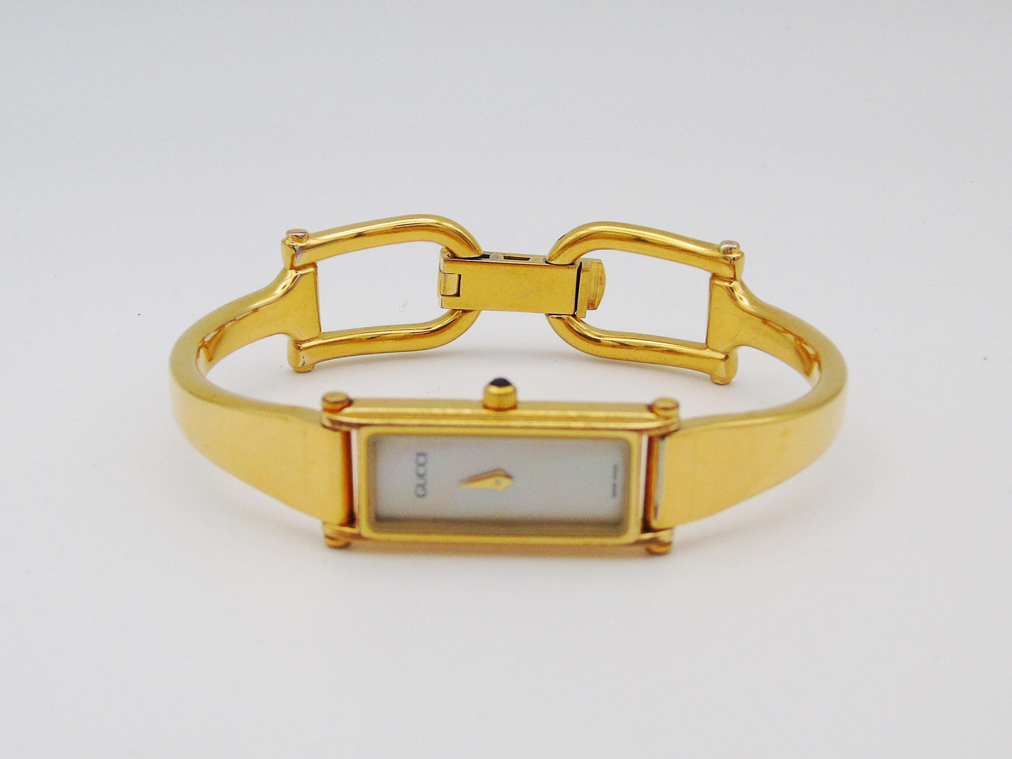 Gucci 1500L Watch with Mother of Pearl Dial (MOP) G48