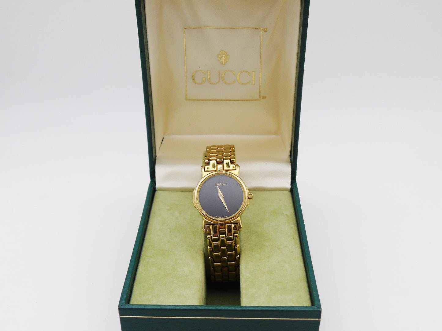 Gucci 3400L Watch – Gold Plated, Black Dial, Swiss Quartz, 15.5cm Bracelet, Comes with Box, Keeps Time Well G62
