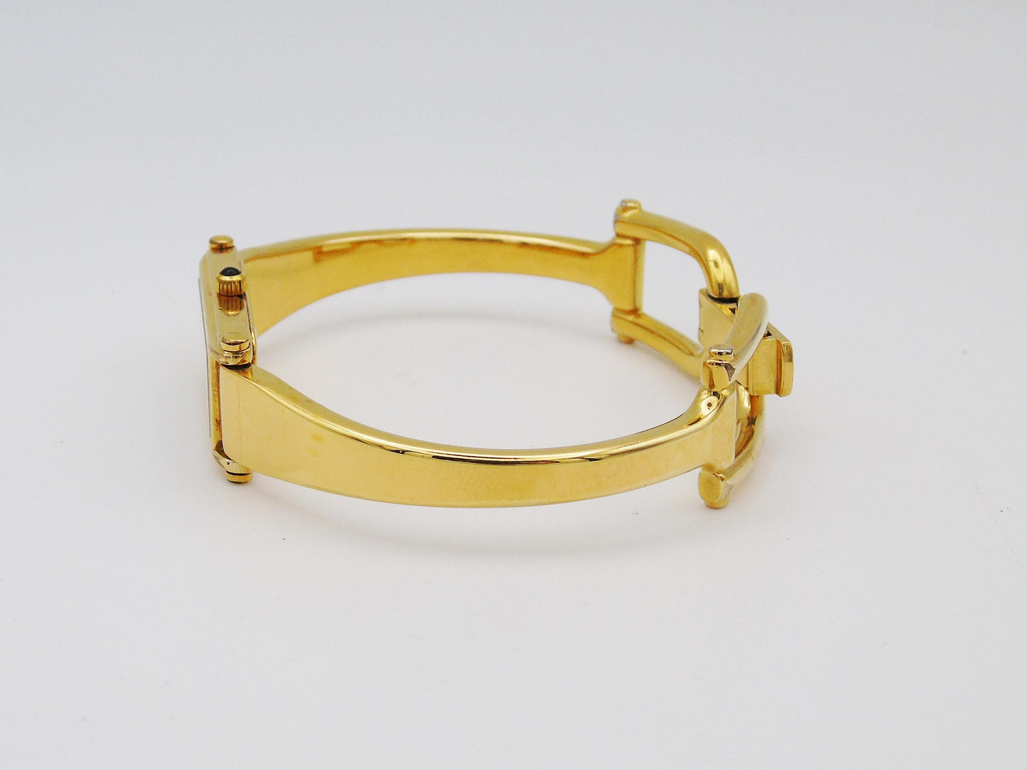 Gucci 1500L Watch with Mother of Pearl Dial (MOP) G48