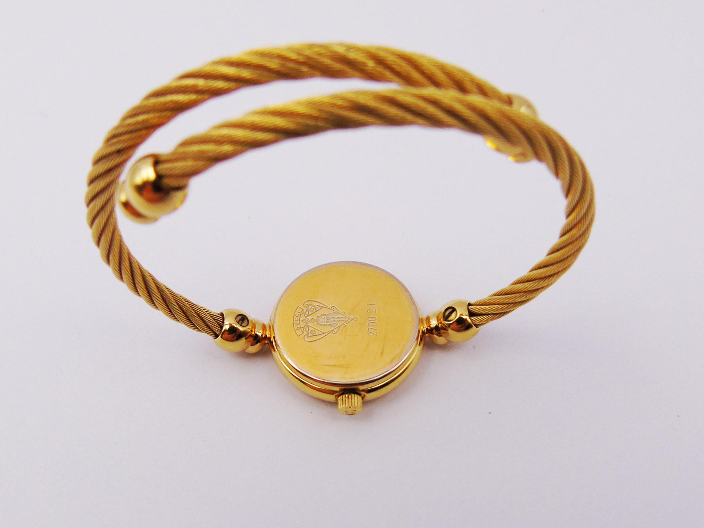 Gucci 2700 Watch Rope Bracelet Mother of Pearl Dial in Box Elegant Gold Jewellery G71