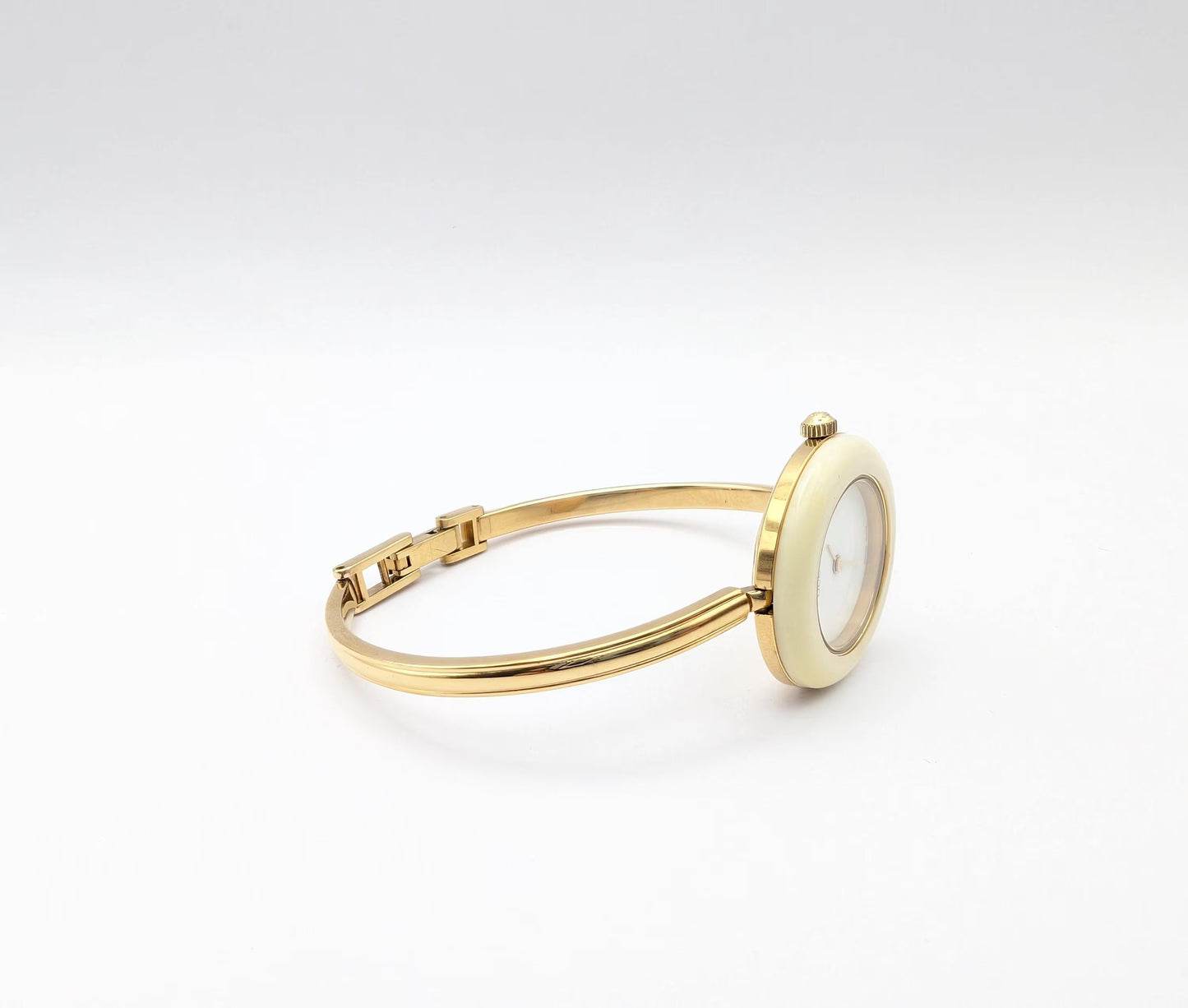 Working Gucc Bezel Watch – Elegant Ladies Wristwatch with Gucci White Bezel