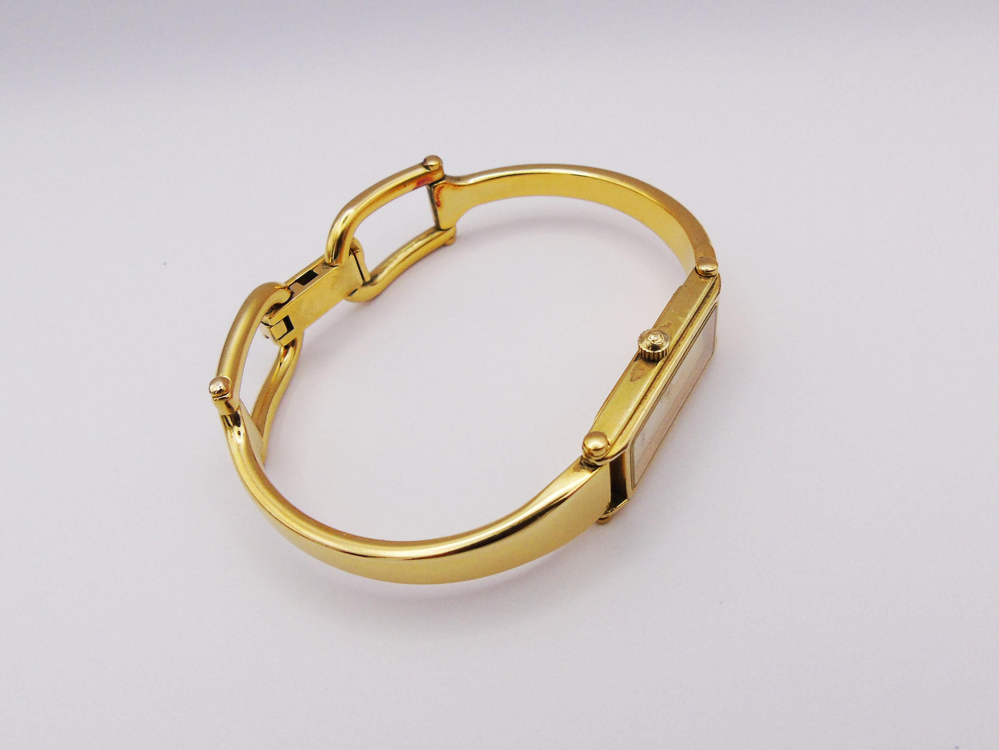 Gucci Ladies Gold Watch with Box– Gucci 1500L Model with Tank Watch Face & Mother of Pearl Dial G69