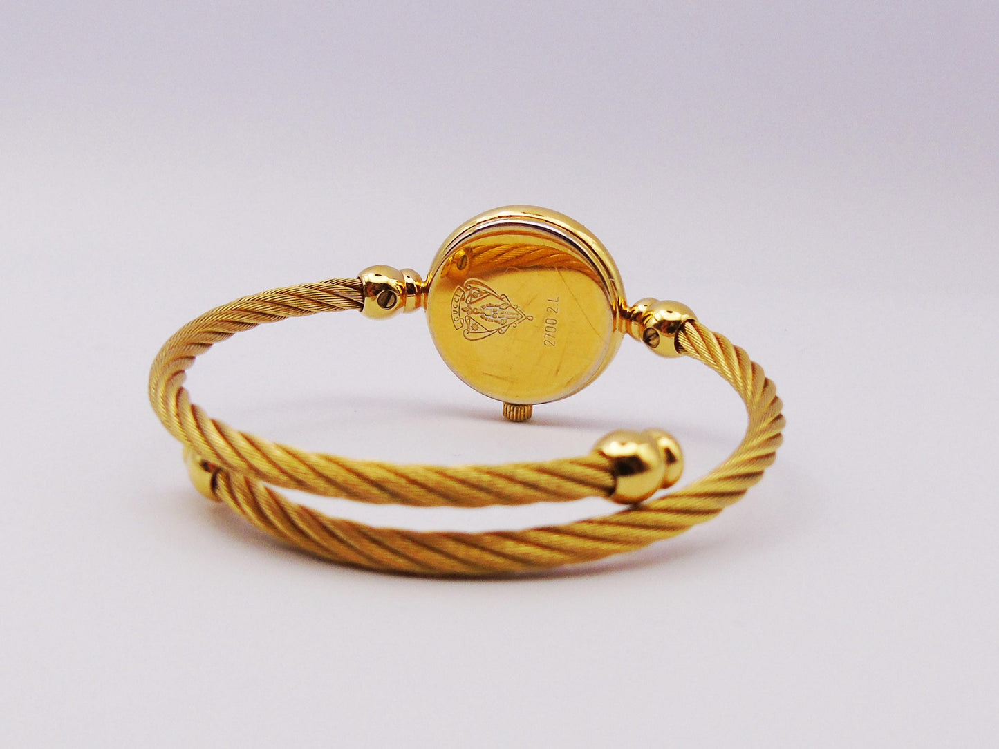 Gucci 2700 Watch Rope Bracelet Mother of Pearl Dial in Box Elegant Gold Jewellery G71