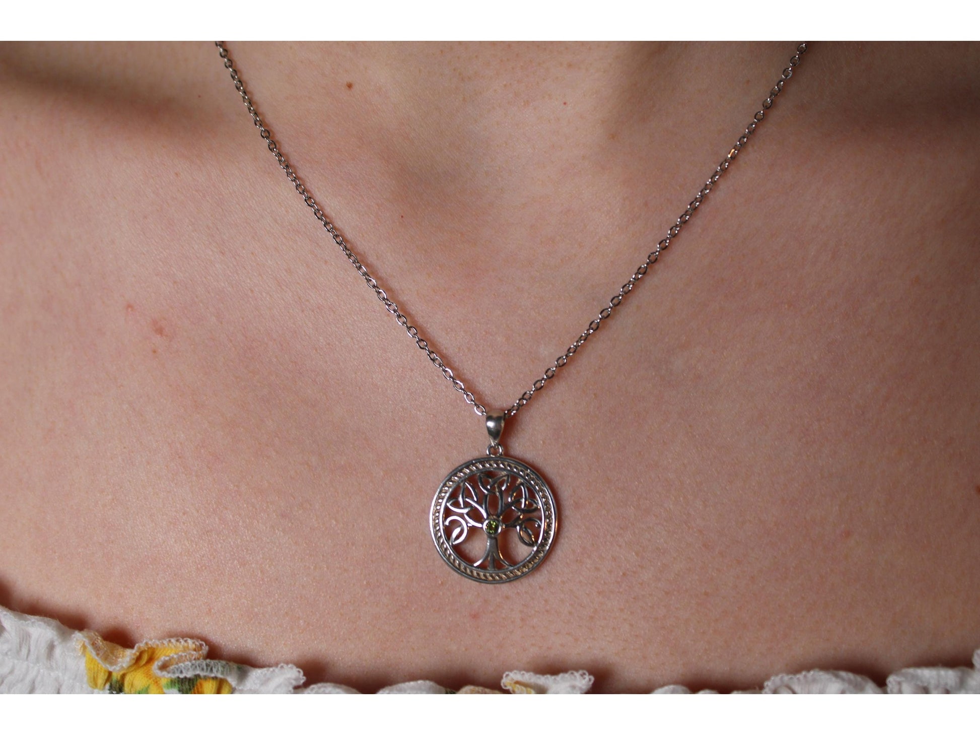 Vintage Sterling Silver Tree of Life Pendant Necklace Hallmarked Peridot Jewellery - Gems Forgotten 