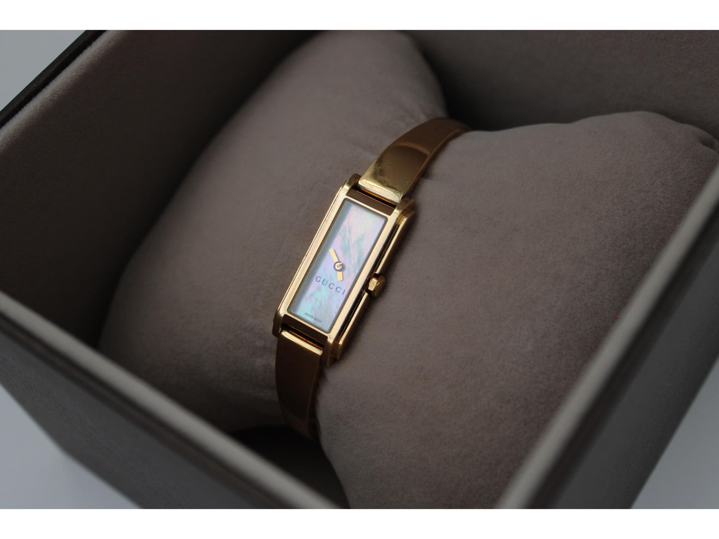 Gucci Ladies Gold Watch 1500L – Mother of Pearl Dial, Tank Face - Gems Forgotten 