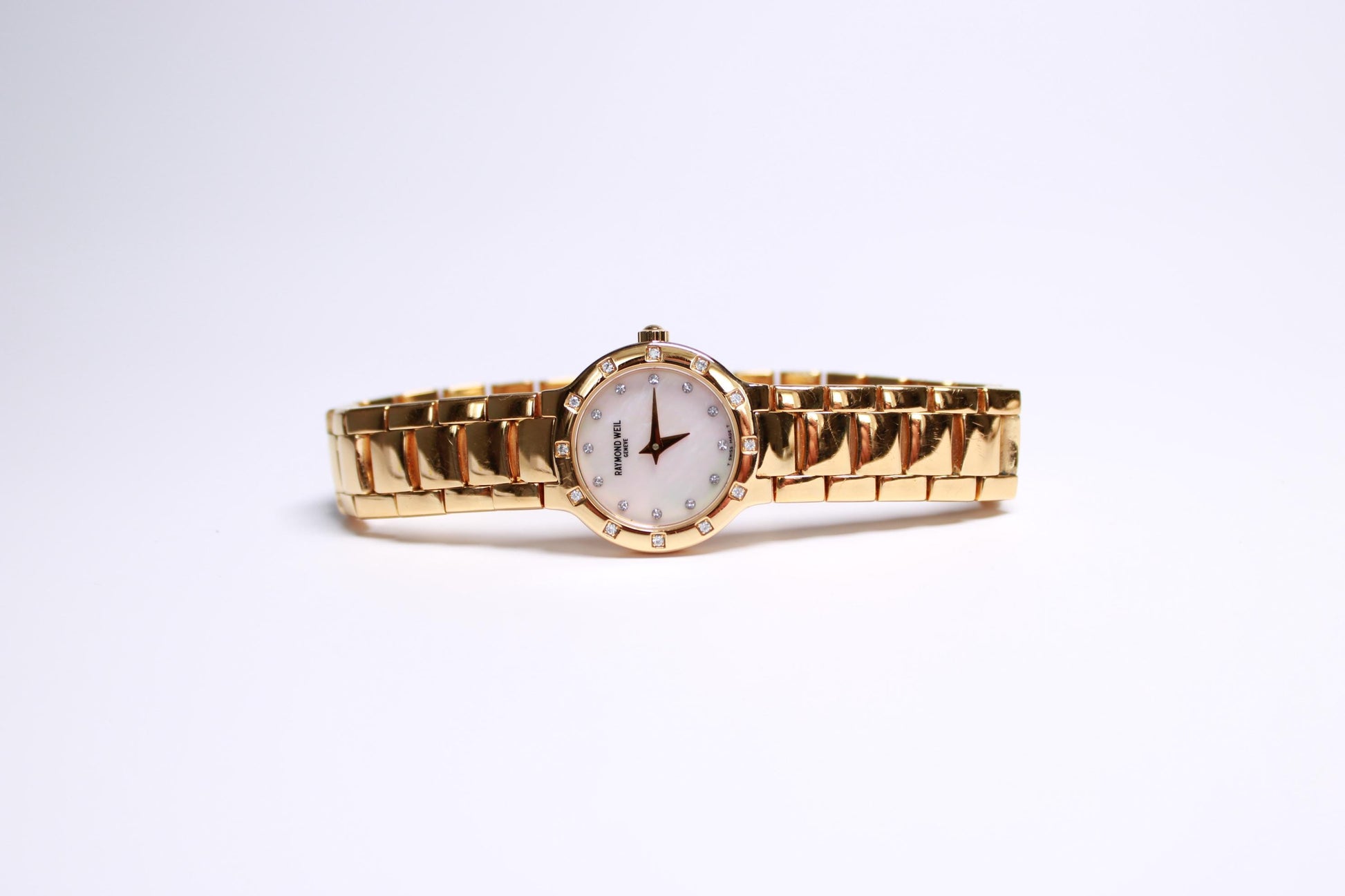 Vintage Raymond Weil Chorus with Swarowski Crystals Ladies Watch - Gems Forgotten 