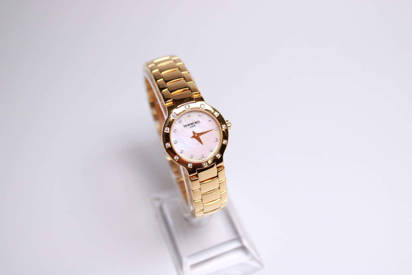 Vintage Raymond Weil Chorus with Swarowski Crystals Ladies Watch - Gems Forgotten 