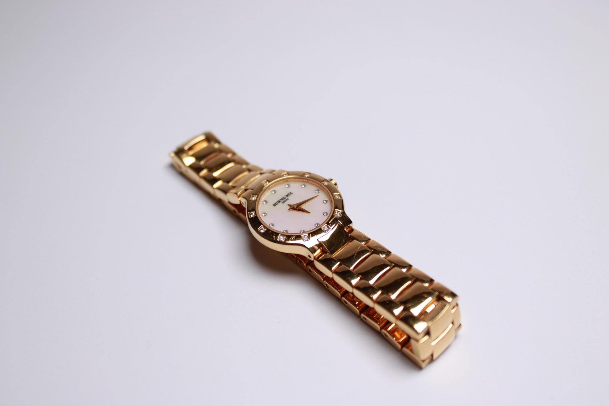 Vintage Raymond Weil Chorus with Swarowski Crystals Ladies Watch - Gems Forgotten 