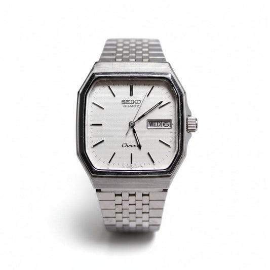 Vintage Seiko Chronos Mens Watch Quartz Day Date Function Japanese Wristwatch - Gems Forgotten 