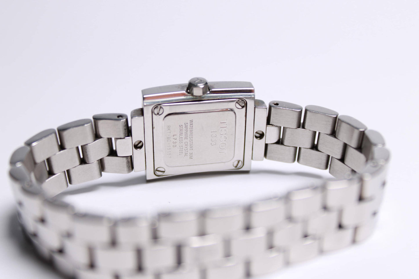 Vintage Tissot Classic Watch - L730K with Salmon Pink Dial Swiss Ladies Quuartz Wristwatch - Gems Forgotten 