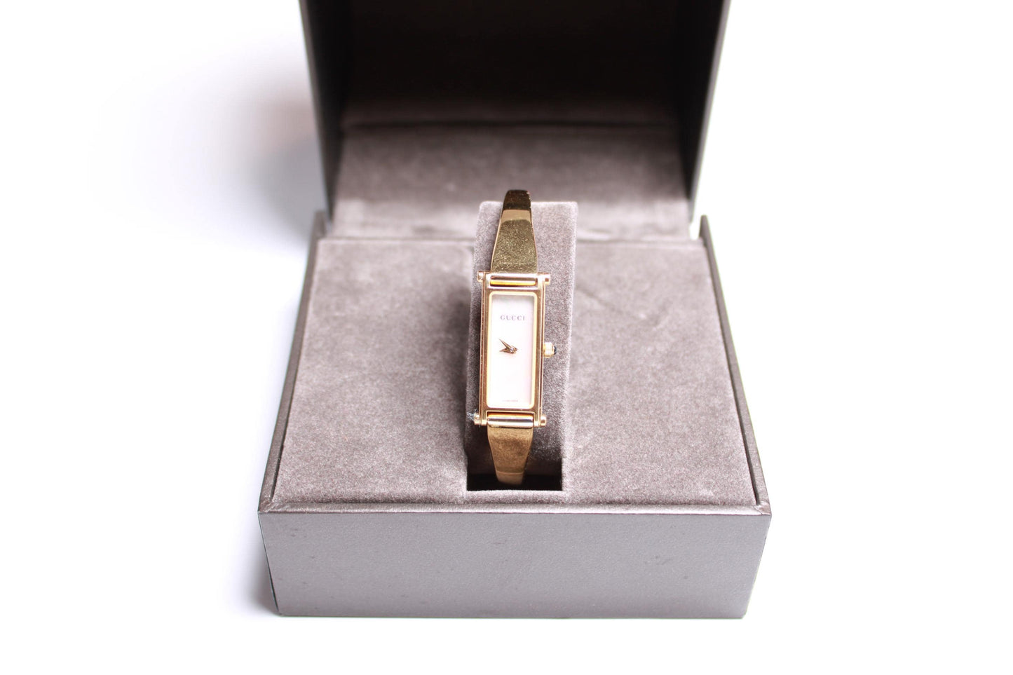 Gucci 1500L Gold-Plated Tank Watch – Mother of Pearl Dial, Swiss Made - Gems Forgotten 