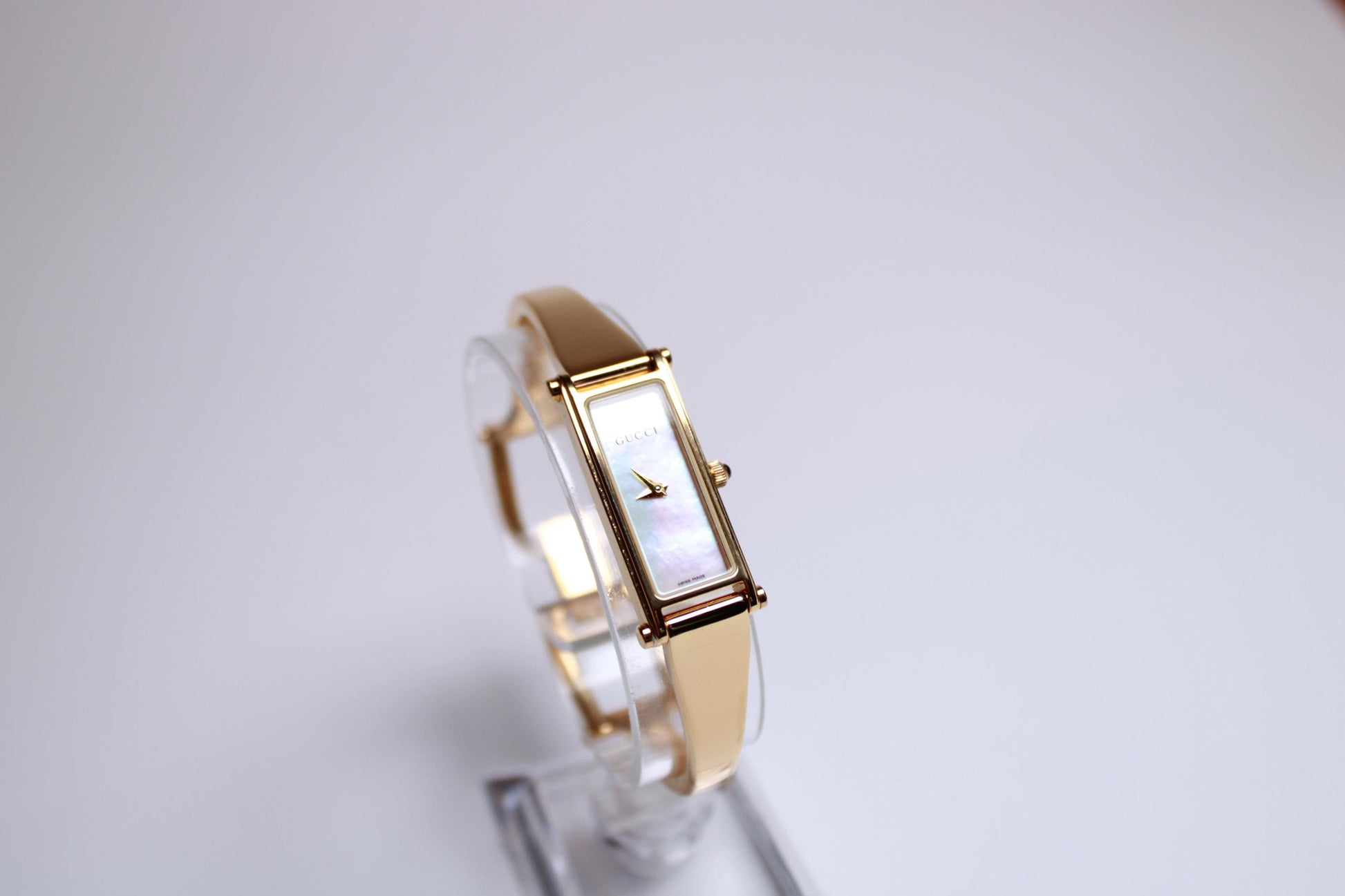 Gucci 1500L Gold-Plated Tank Watch – Mother of Pearl Dial, Swiss Made - Gems Forgotten 