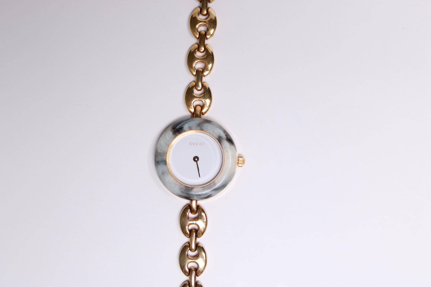 Gucci 1100 Change Bezel Watch with Silver White Marble Bezel - Gems Forgotten 