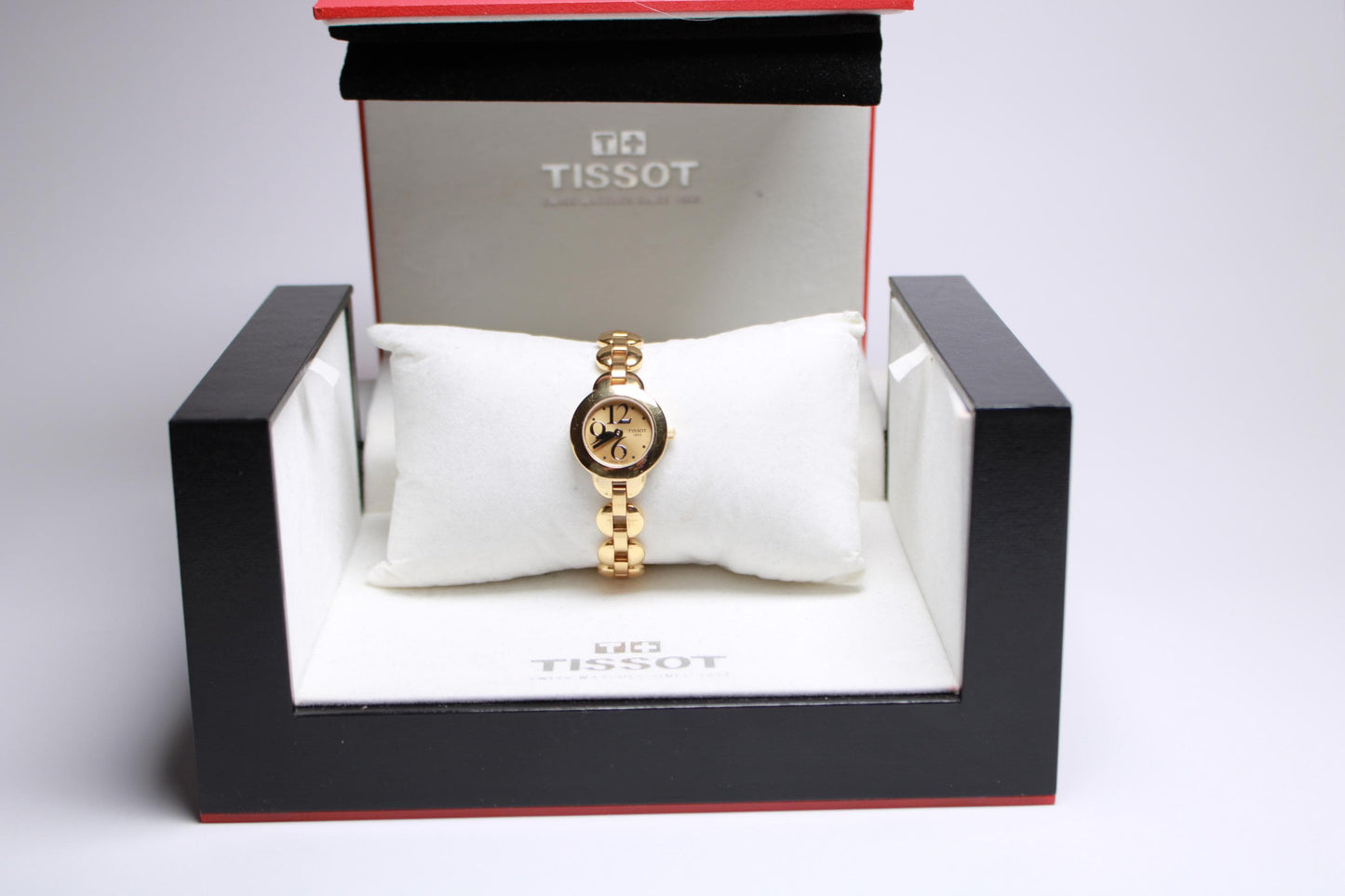 Vintage Tissot Classic Watch -Follie Follie, Gold Plated with Gold Dial Swiss Ladies Quartz Wristwatch - Gems Forgotten 