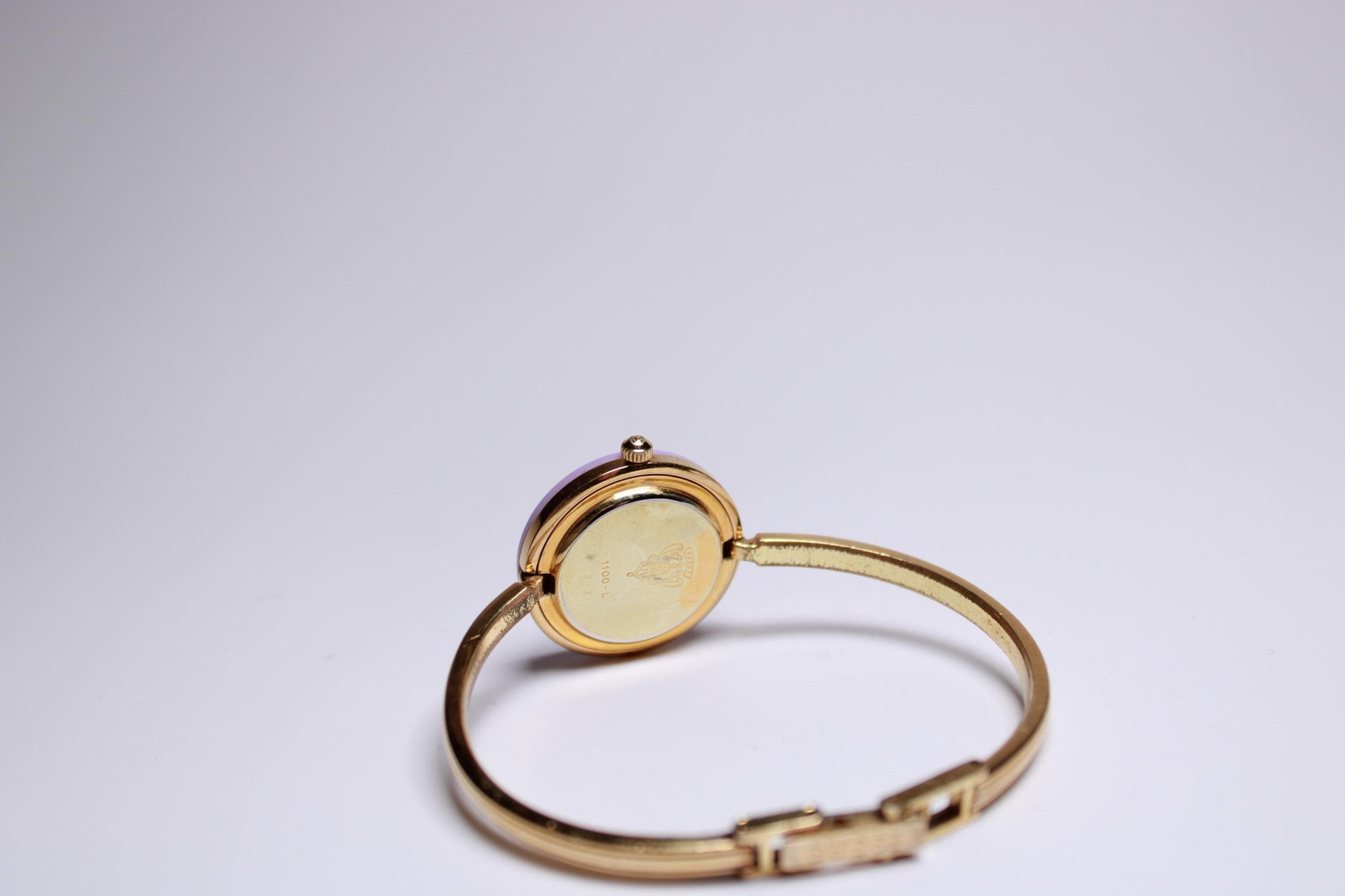 Vintage 1990s Gucci 1100L Gold PlatedChange Bezel Watch – 9 Interchangeable Bezels, Original Box - Gems Forgotten 