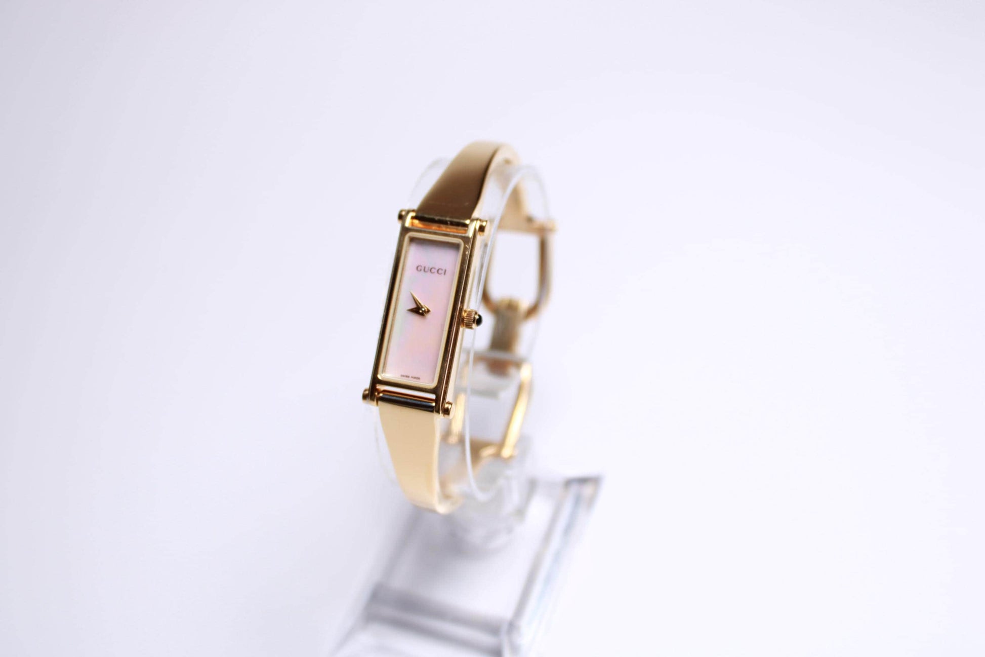 Gucci 1500L Gold-Plated Tank Watch – Mother of Pearl Dial, Swiss Made - Gems Forgotten 