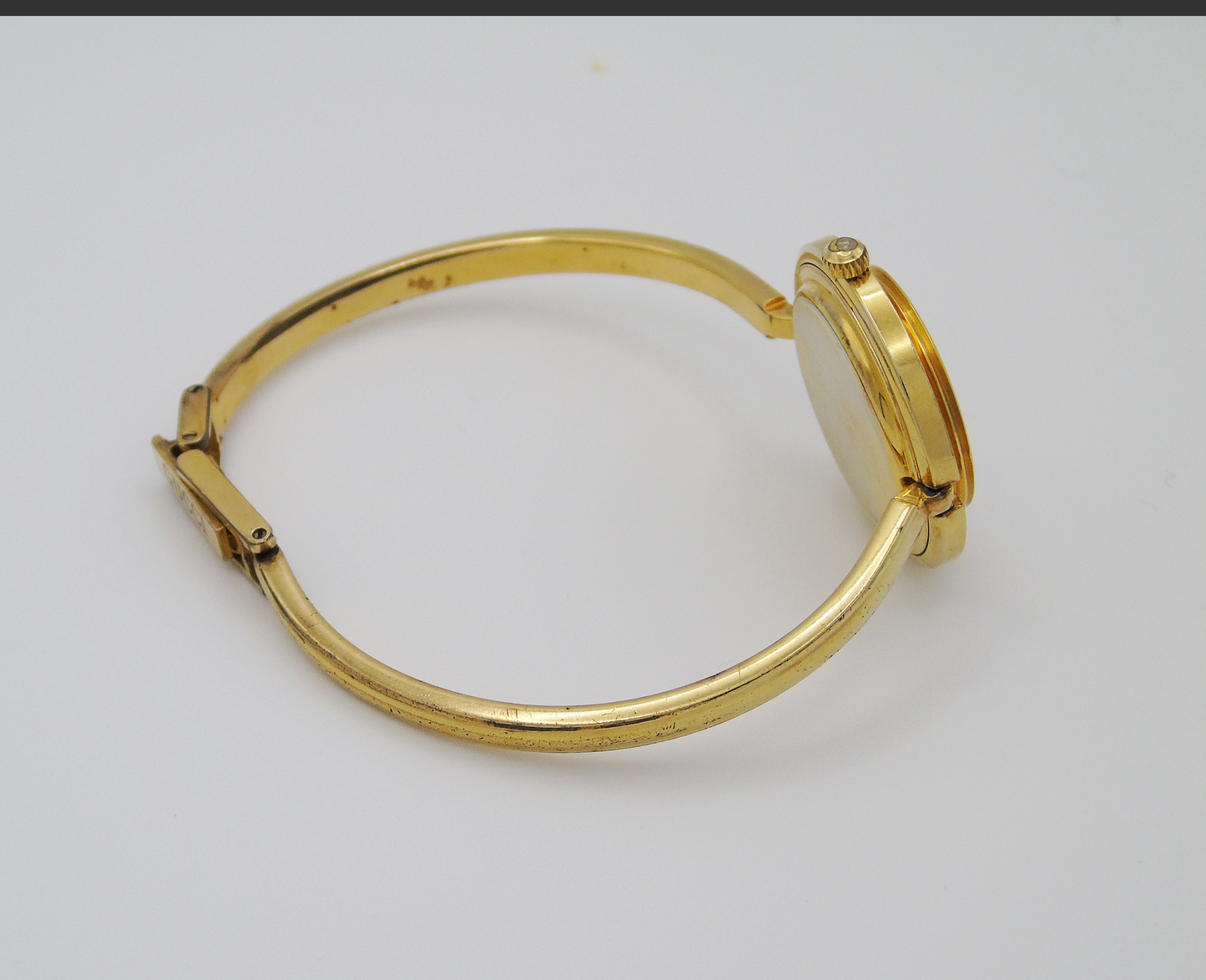 Vintage Gucci Change Bezel Watch – Gold-Plated with 10 Interchangeable Bezels & Box (Copy) - Gems Forgotten 